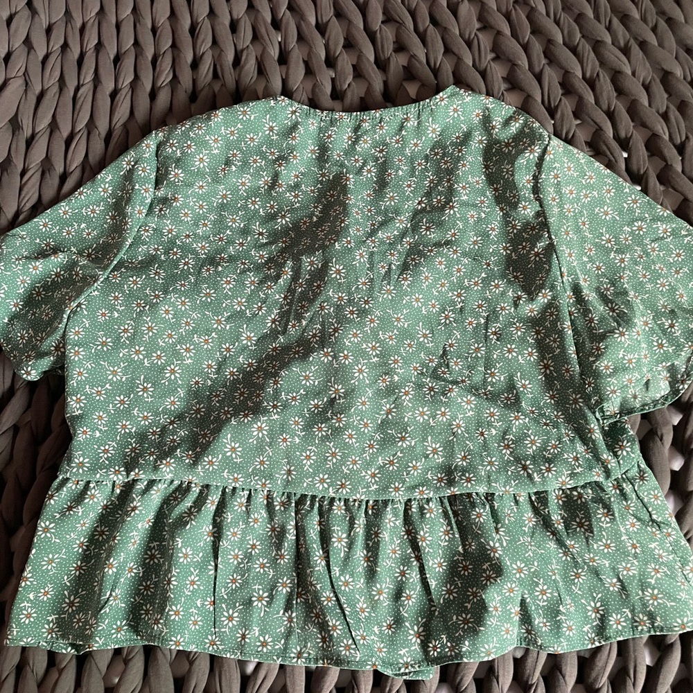 Flowy shirt - Picture 3 of 4